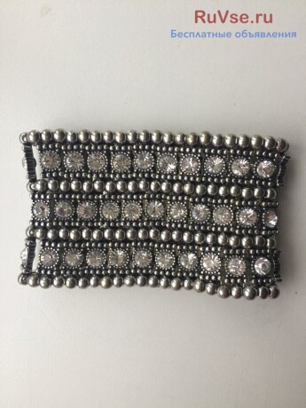 braslet-bizuteriia-na-ruku-strazy-svarovski-swarovski-kristally-big-2